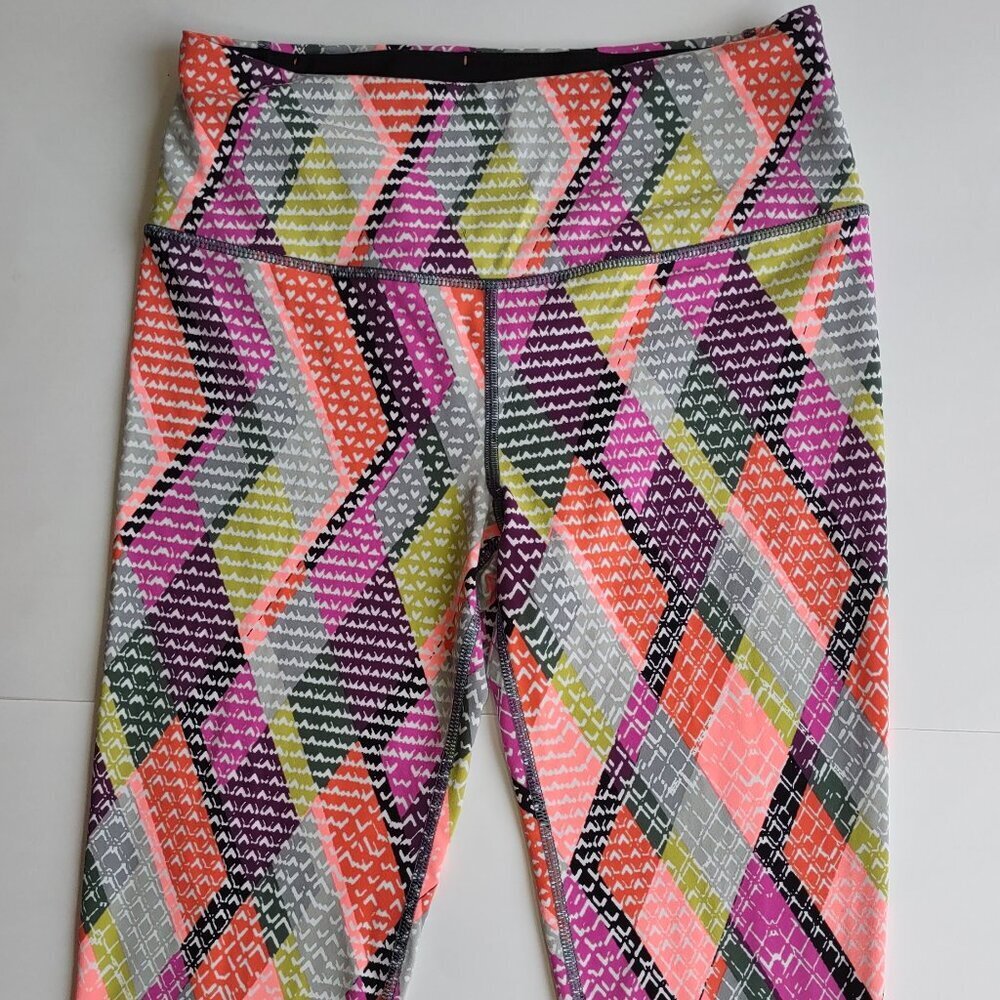Victoria Sport Knockout Leggings Bold Geo Artsy Athletic Streetwear Sz Small - Picture 2 of 9